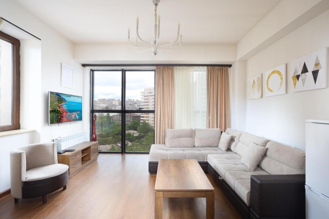 Stay Inn-Apartments On Buzand 17 Ереван Екстериор снимка