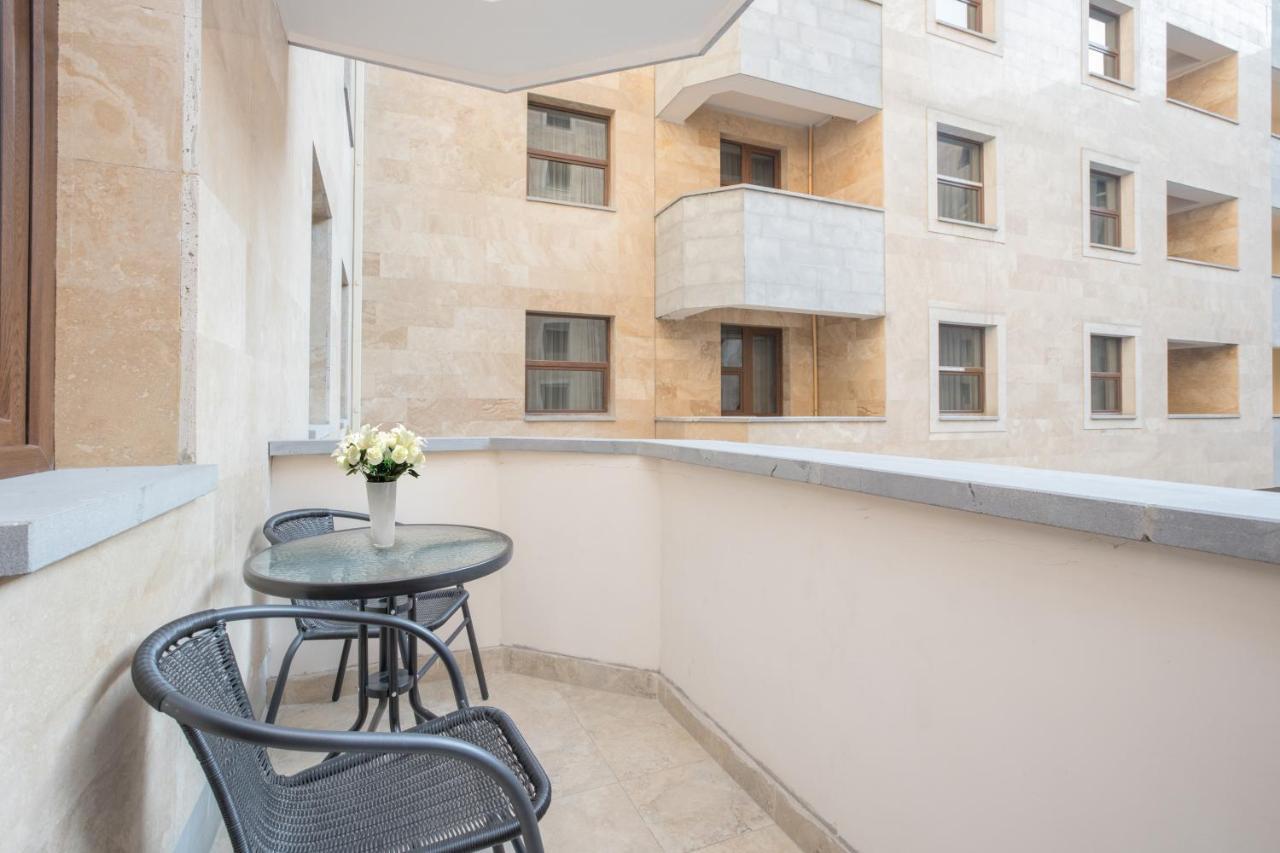 Stay Inn-Apartments On Buzand 17 Ереван Екстериор снимка