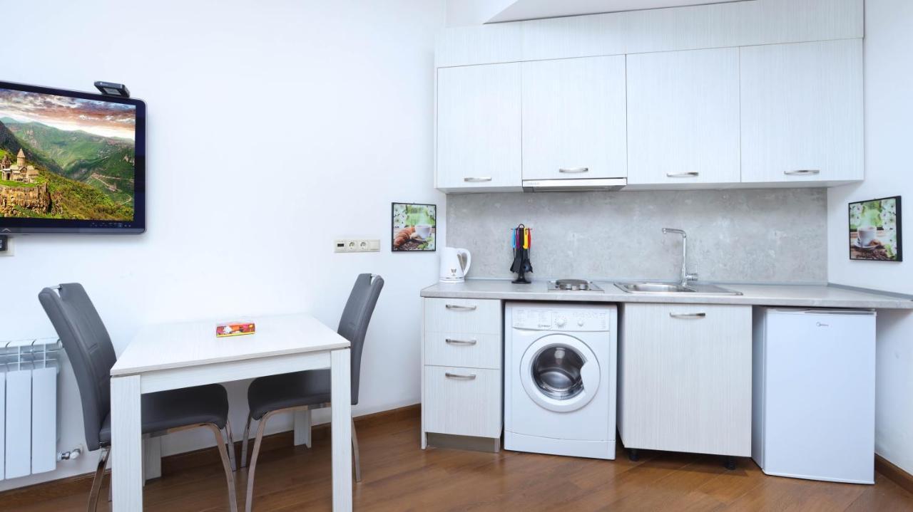 Stay Inn-Apartments On Buzand 17 Ереван Екстериор снимка