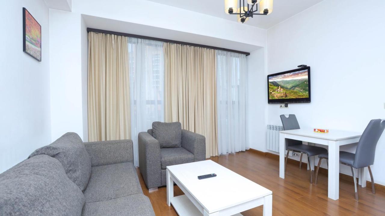 Stay Inn-Apartments On Buzand 17 Ереван Екстериор снимка