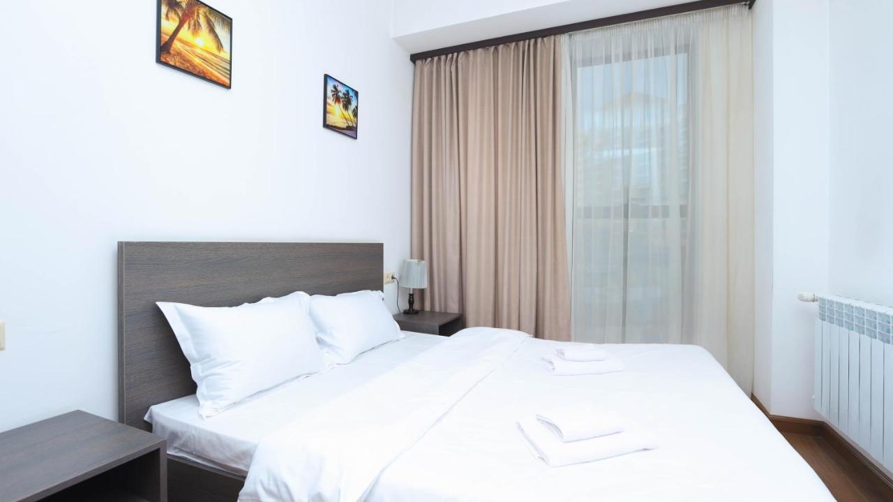 Stay Inn-Apartments On Buzand 17 Ереван Екстериор снимка