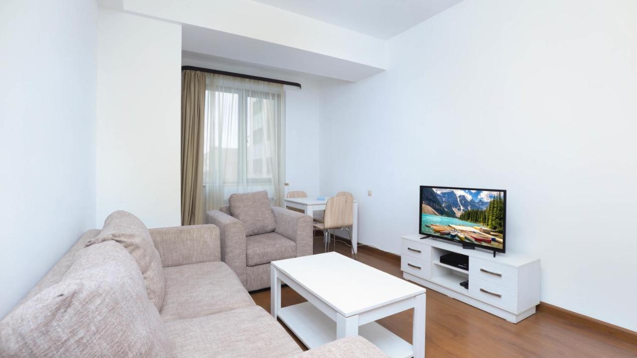 Stay Inn-Apartments On Buzand 17 Ереван Екстериор снимка