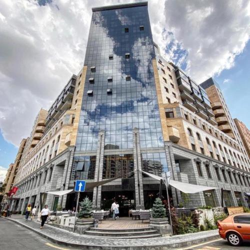 Stay Inn-Apartments On Buzand 17 Ереван Екстериор снимка