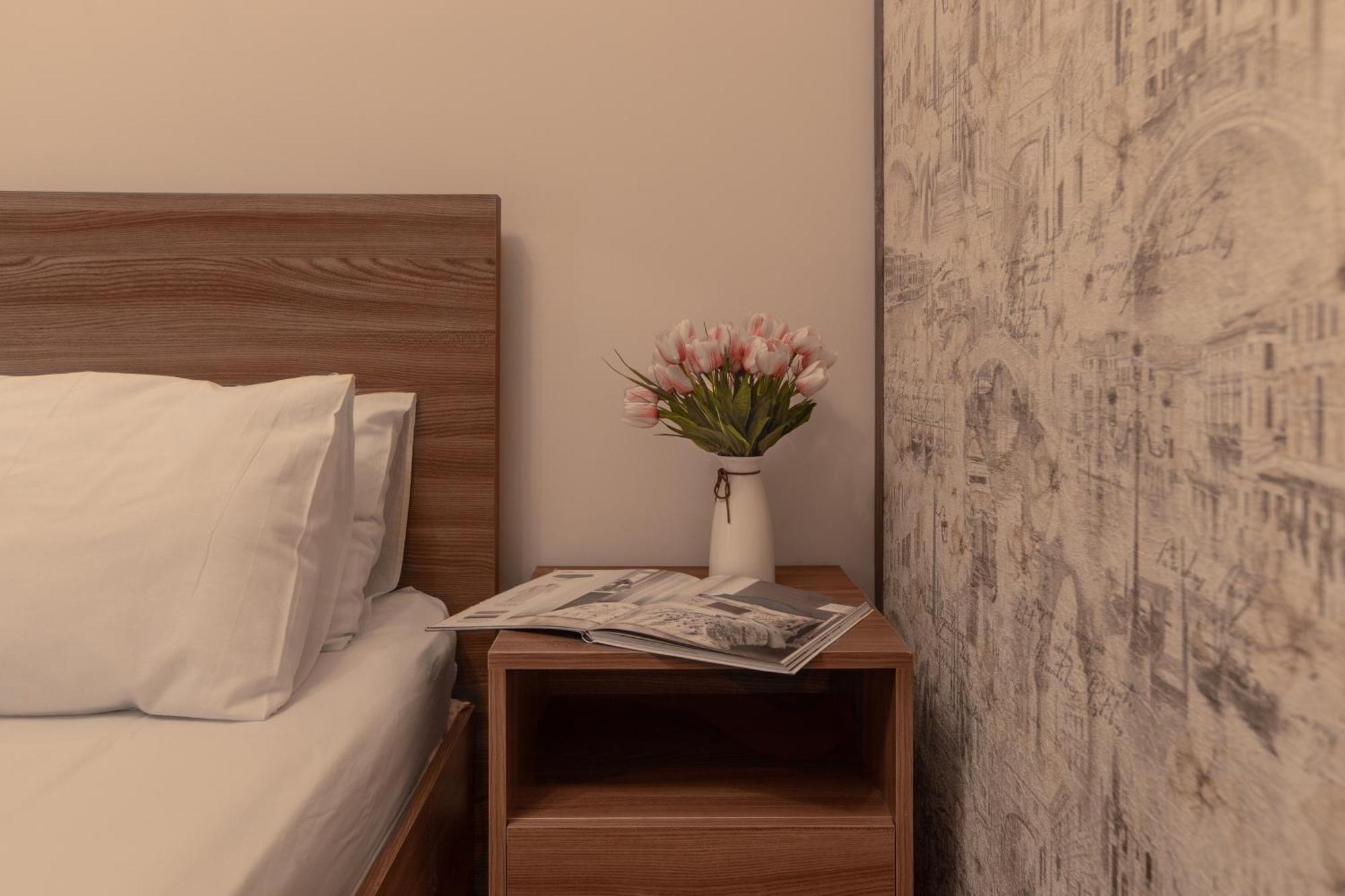 Stay Inn-Apartments On Buzand 17 Ереван Екстериор снимка